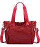 Bolso tote rojo con correas marcadas y correa cruzada desmontable.